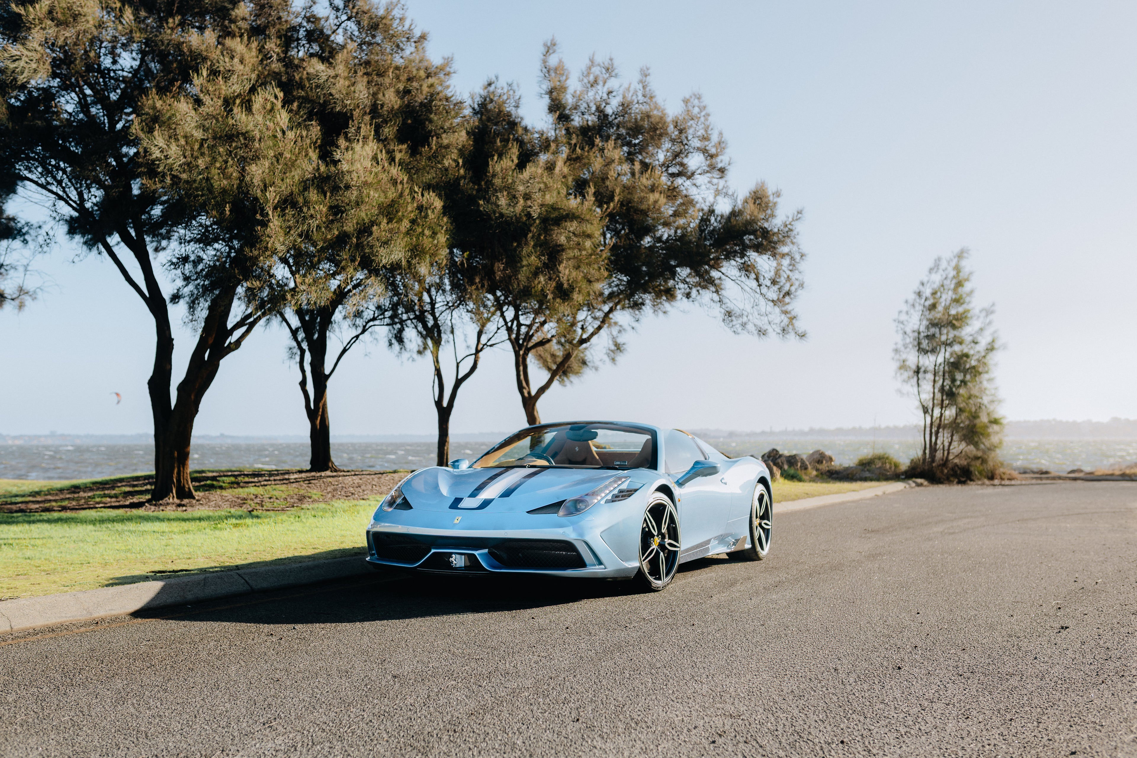 Ferrari 458 Speciale Aperta - Azzurro California (Copy)