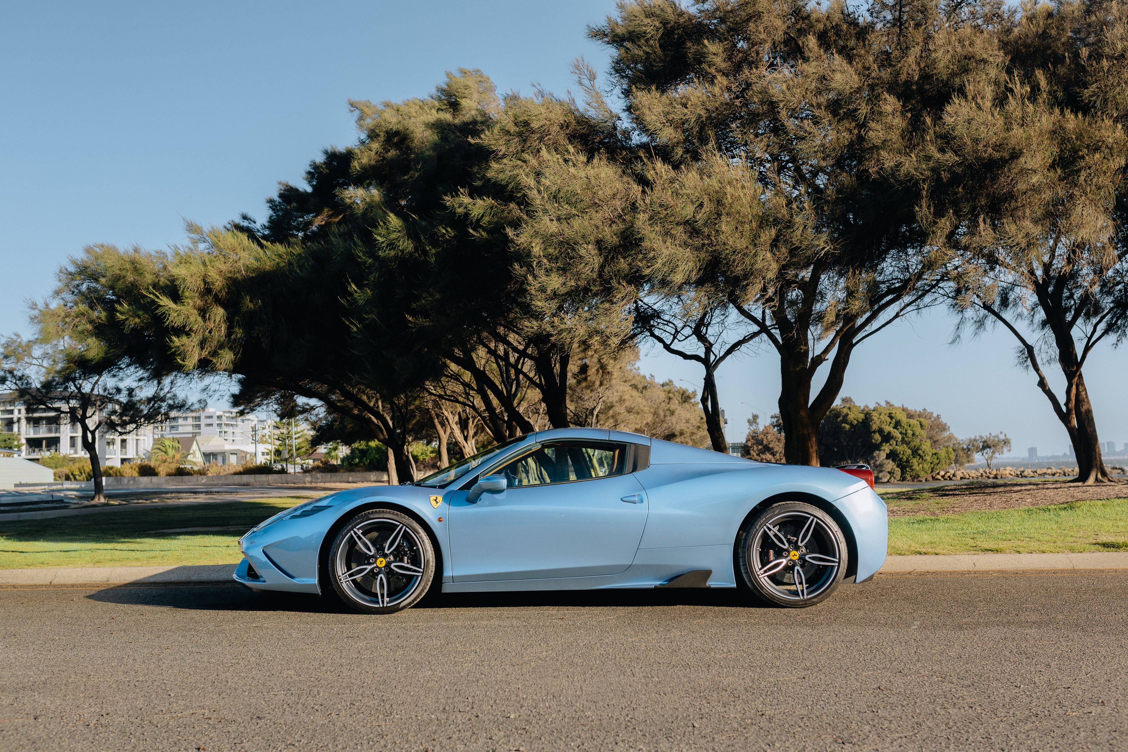 Ferrari 458 Speciale Aperta - Azzurro California (Copy)